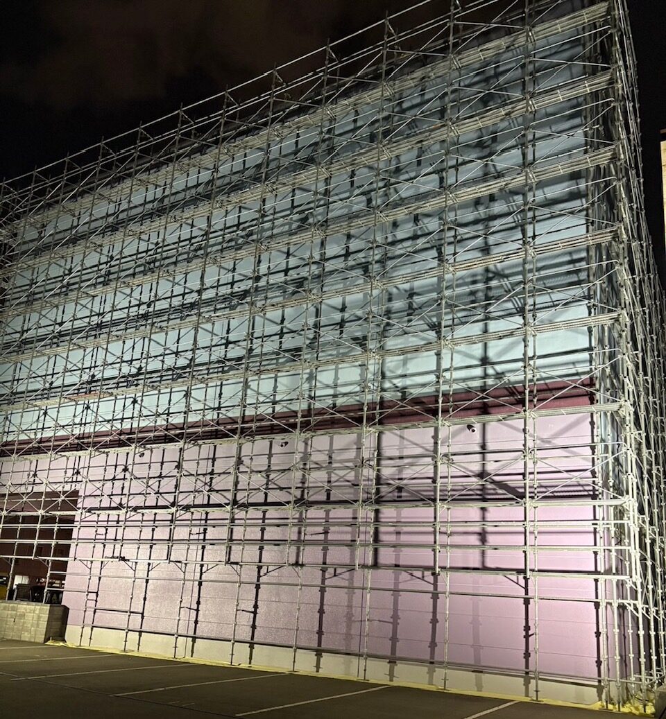 中央区　商業施設　足場架払工事